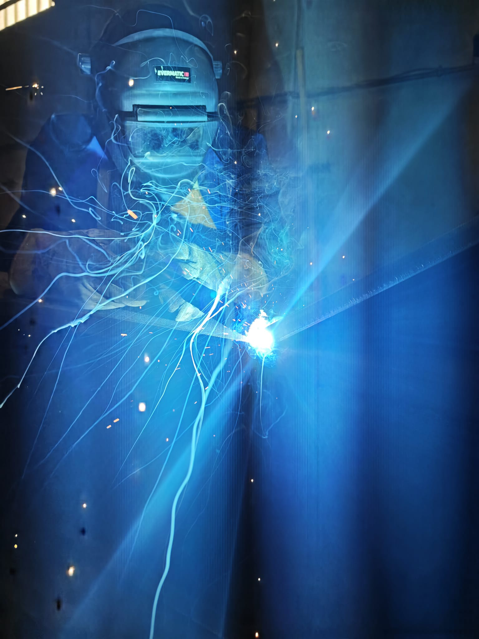 Varilni postopki: TIG, MIG/MAG, lasersko in elektro varjenje – primerjava in uporaba